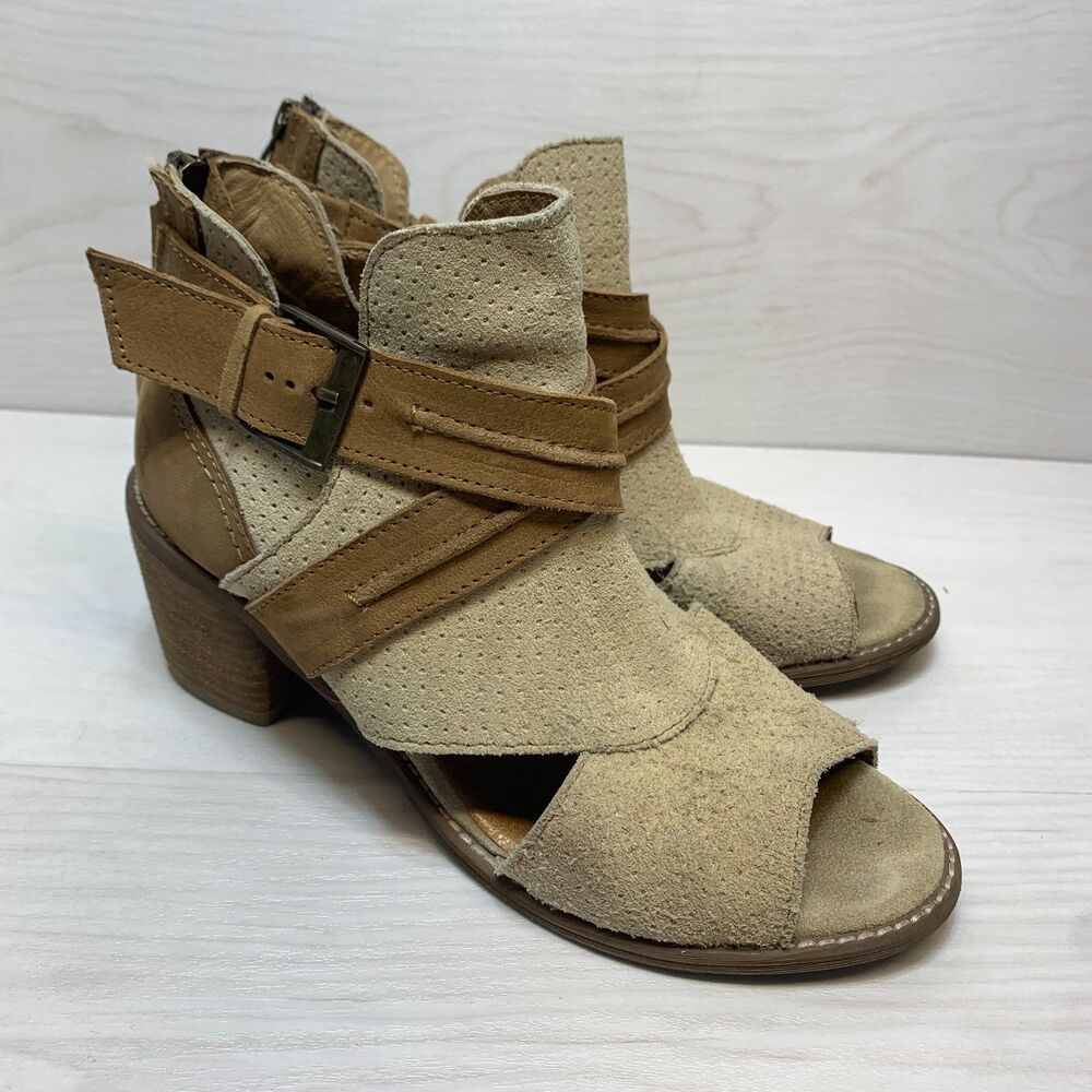 Roan by Bed Stu Natalie Booties Womens Size 7.5 Beige Suede Comfort Straps Heels